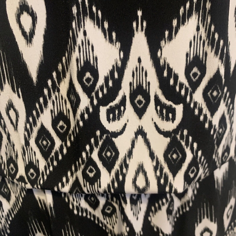 White House Black Market Drop Waist Sleeveless Top With Pockets Women's Size XS - Picture 9 of 12